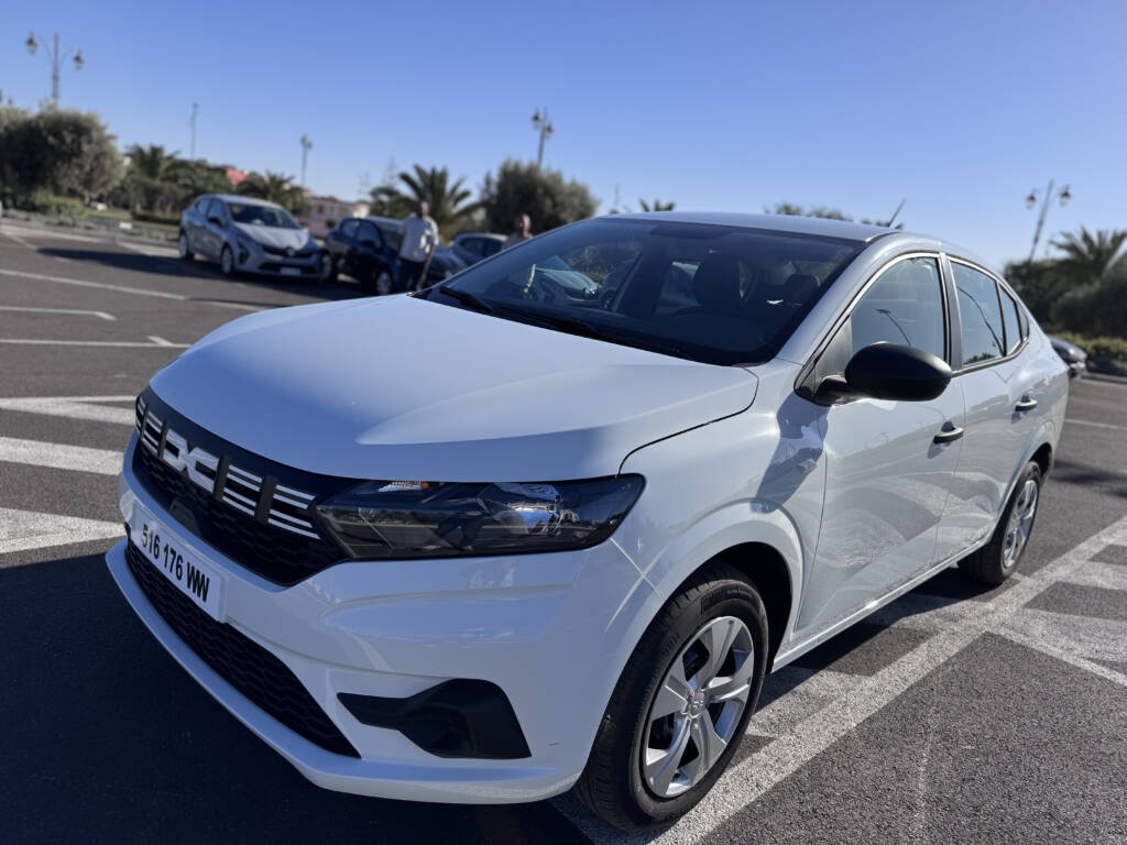 Dacia Logan Diesel blanche NOVUS RC